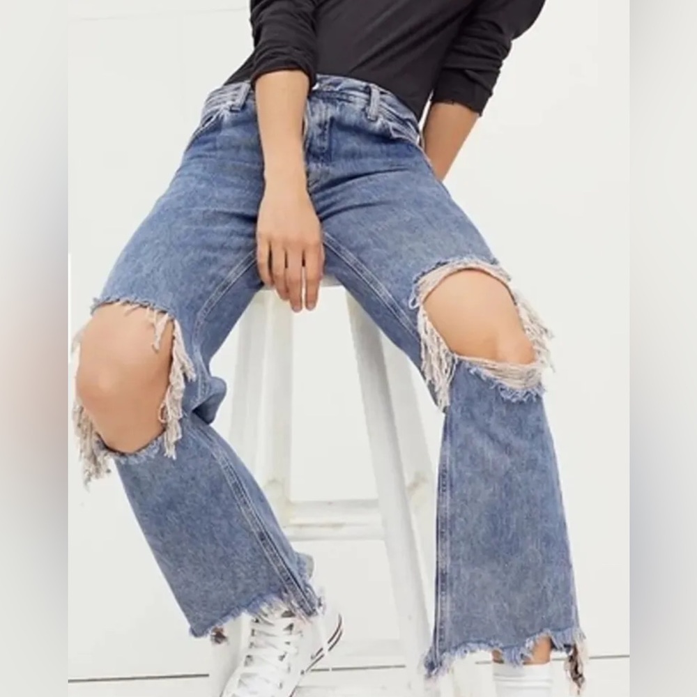 Free People Maggie Mid-Rise Straight-Leg Cropped Jeans Blue NWT - Picture 2 of 13